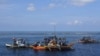 Ngư dân Philippines đối đầu với hải cảnh Trung Quốc tại bãi cạn tranh chấp: ‘Hãy cút đi’