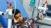 "میرے ابا گرفتار ہیں اور میں گھر جانا چاہتا ہوں"، غزہ کا دس سالہ بچہ