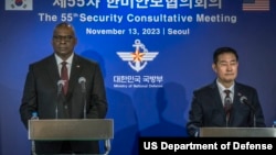 Hai bộ trưởng Quốc phòng Mỹ và Hàn Quốc tại buổi họp báo ở Seoul hôm 13/11