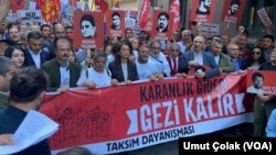Yaklaşık 500 kişi Gezi Olayları’nın 11. yıldönümünde Taksim Dayanışması’nın çağrısıyla Taksim'de toplandı
