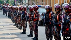 بنگلہ دیش میں حزبِ اختلاف کی جماعتیں حکومت کے مستعفی ہونے کا مطالبہ کر رہی ہیں۔ (فائل فوٹوع)