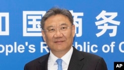 Bộ trưởng Thương mại Trung Quốc Vương Văn Đào cho biết trong các cuộc thảo luận ở Bắc Kinh rằng hợp tác kinh tế và thương mại Trung-Nga đã tiếp tục sâu sắc và trở nên “vững chắc” hơn.