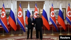 Tổng thống Nga Vladimir Putin và lãnh tụ Triều Tiên Kim Jong Un hội kiến tại Bình Nhưỡng, Triều Tiên ngày 19 tháng 6 năm 2024.
