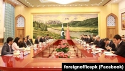 بیجنگ میں چین اور پاکستان کے درمیان اسٹریٹیجک ڈائیلاگ ہوئے ہیں۔