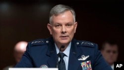 Tướng Không quân Glen VanHerck, người đứng đầu Bộ Tư lệnh Phòng thủ Hàng không Vũ trụ Bắc Mỹ và Bộ Tư lệnh Phương Bắc.