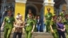 3 phụ nữ giương cờ Việt Nam Cộng hòa bị 10 năm tù