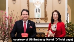 Đại sứ Mỹ tại Việt Nam Marc Knapper và phu nhân