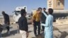 پاکستان اور ایران کی سرحدی گزرگاہ پرتفتان پر کرونا وائرس کی جانچ پڑتال کے لیے مسافروں کی سکرینگ کی جا رہی ہے۔