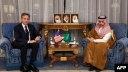  سعودی وزیر خارجہ شہزادہ فیصل بن فرحان جدہ میں امریکی وزیر خارجہ سے ملاقات کر رہے ہیں، فوٹو اے ایف پی ، 20 مارچ 2024