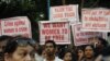 بھارت میں بچی کے ساتھ ریپ: سیاست دانوں اور انسانی حقوق کے کارکنوں کا احتجاج
